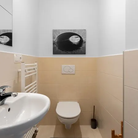 Gate Downtown Escape *